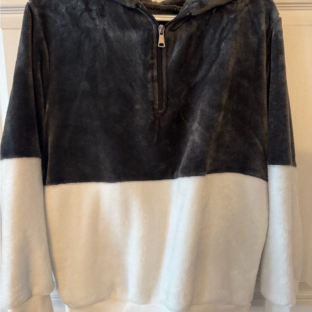 Women's and Girls Clothing